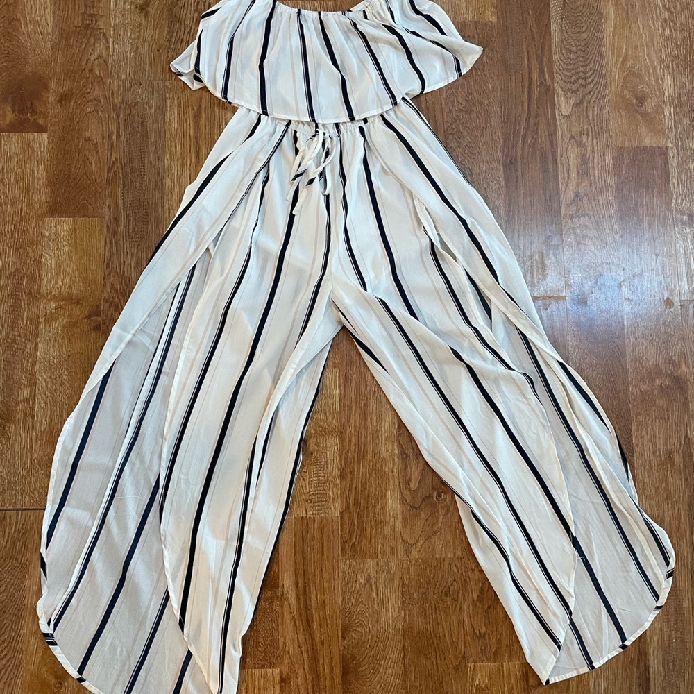 Fashion Nova Medium Jumpsuit